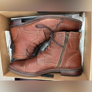 New with box. Johnston & Murphy cap toe zip boot. Size 11